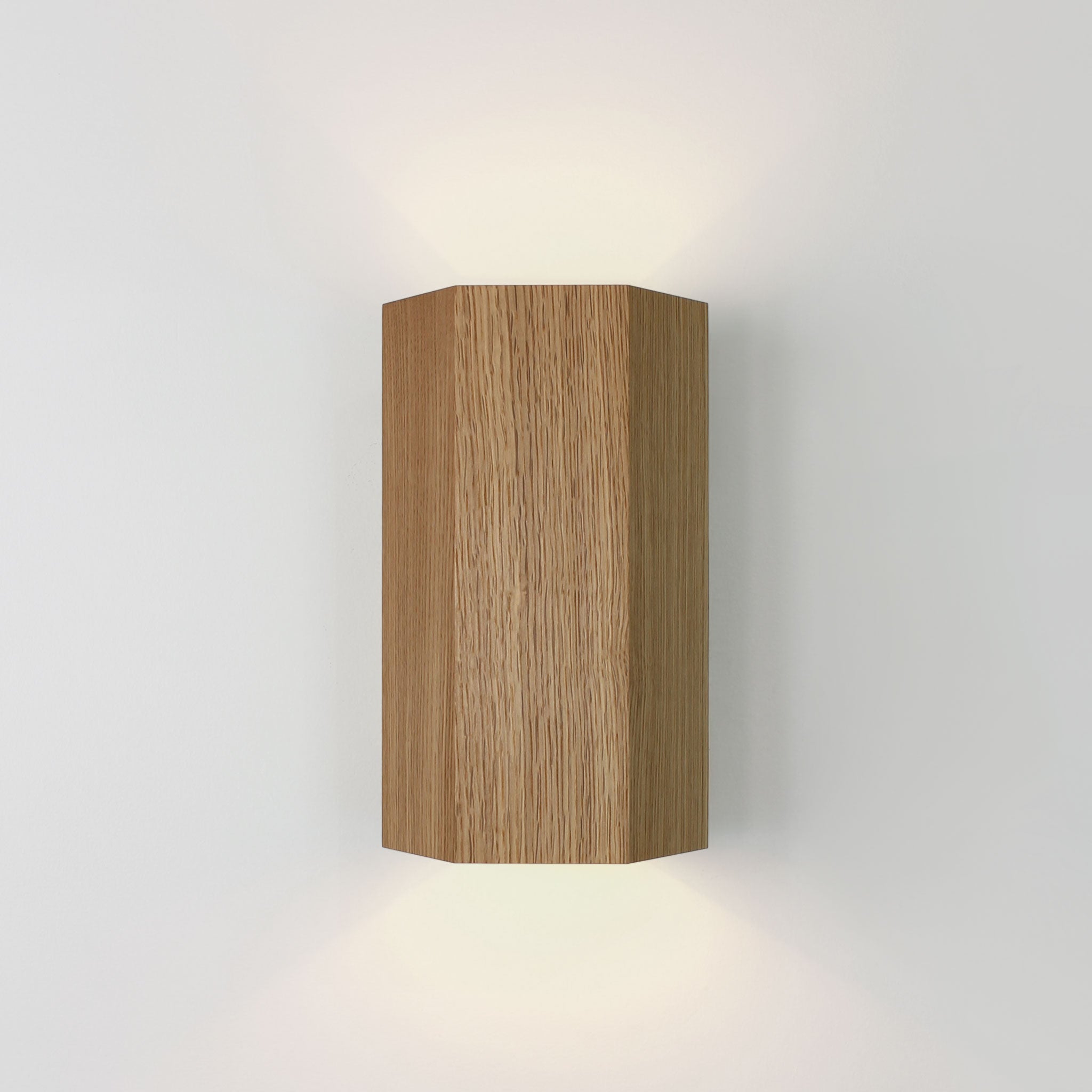 Woodland Viviane shown in White Oak