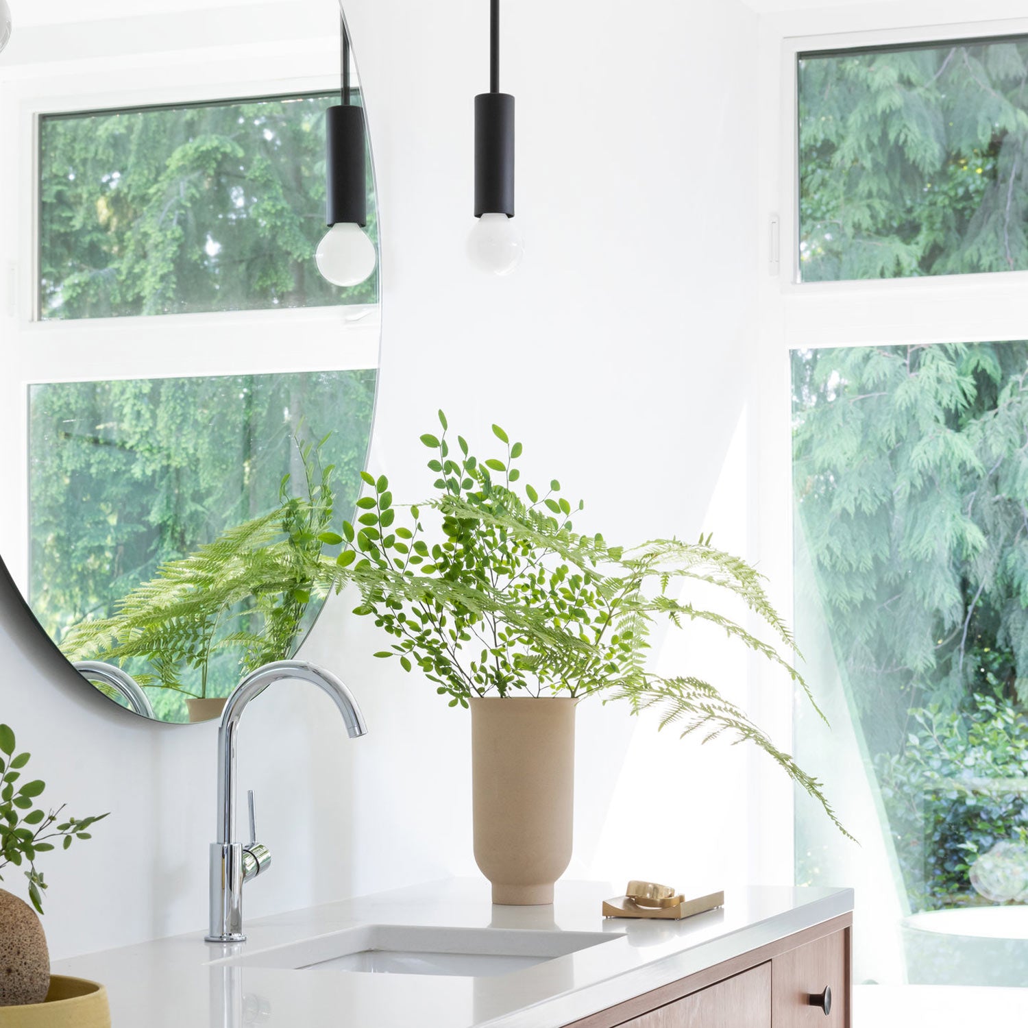 The Perfect Height for Hanging Bathroom Pendants