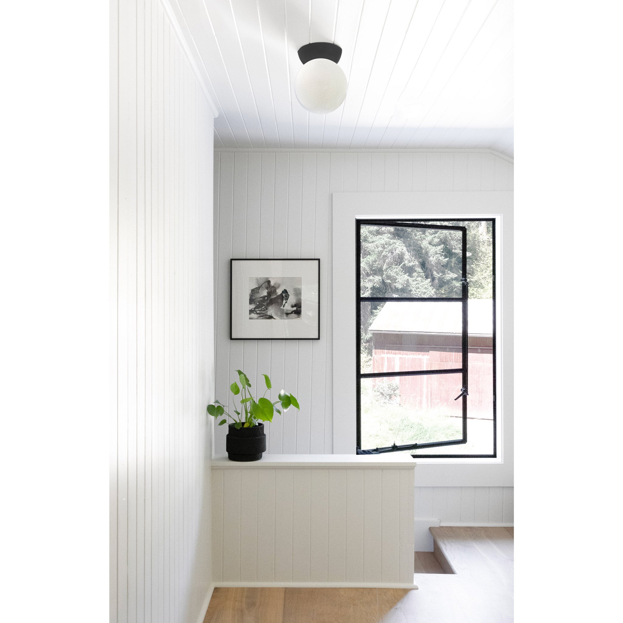 Wren 8" shown in Black Stained wood finish